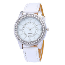 Women Leather Band Analog Quartz Round Wrist Watch